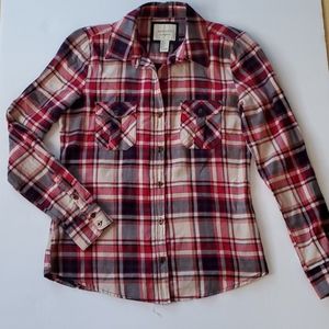 Long Sleebe Button down Plaid Shirt